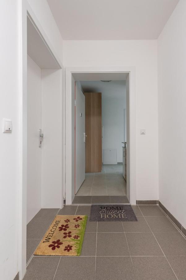 Gruene Ruhelage, 20 Minuten Ins Zentrum Und Parkgarage Wina Bagian luar foto