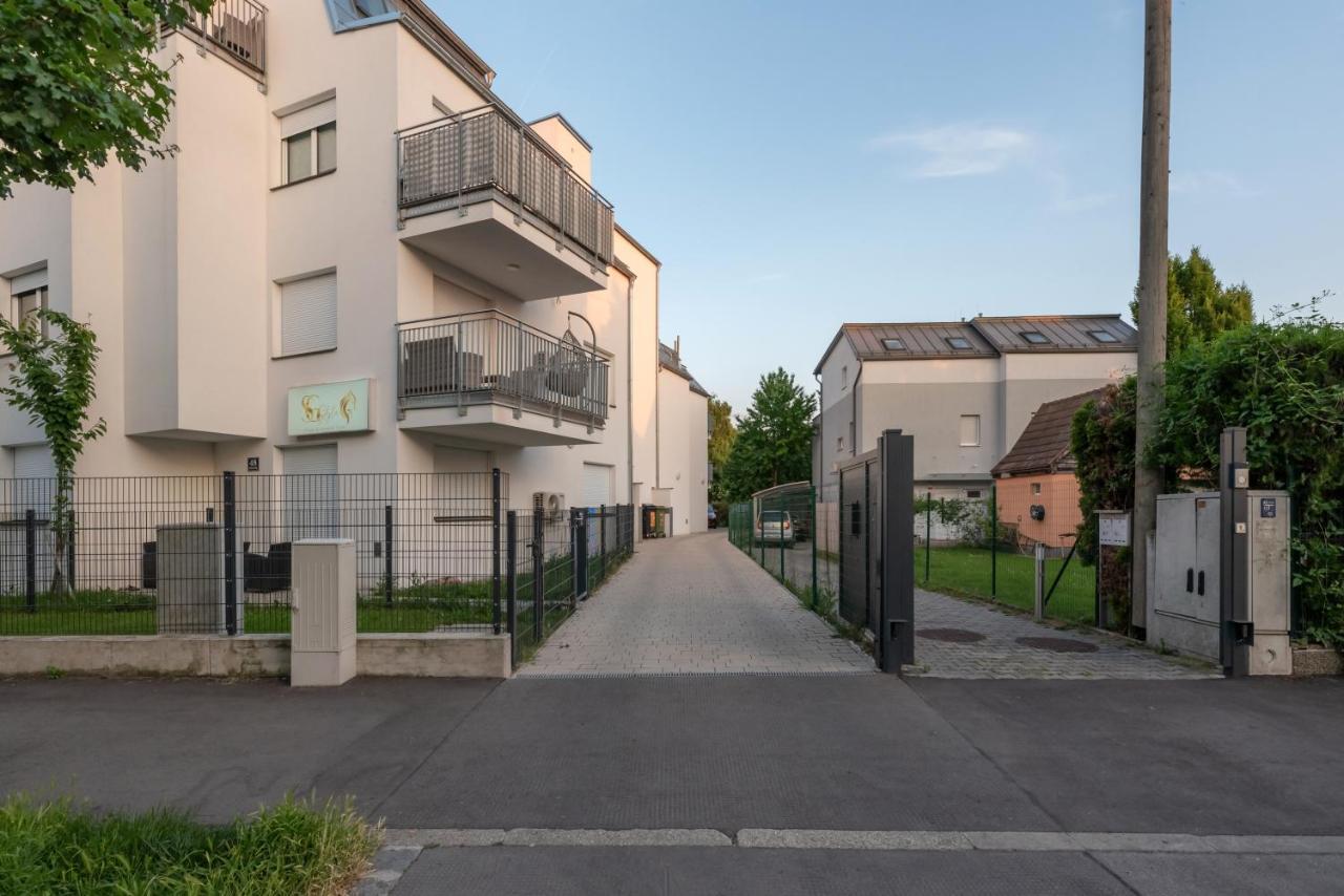 Gruene Ruhelage, 20 Minuten Ins Zentrum Und Parkgarage Wina Bagian luar foto