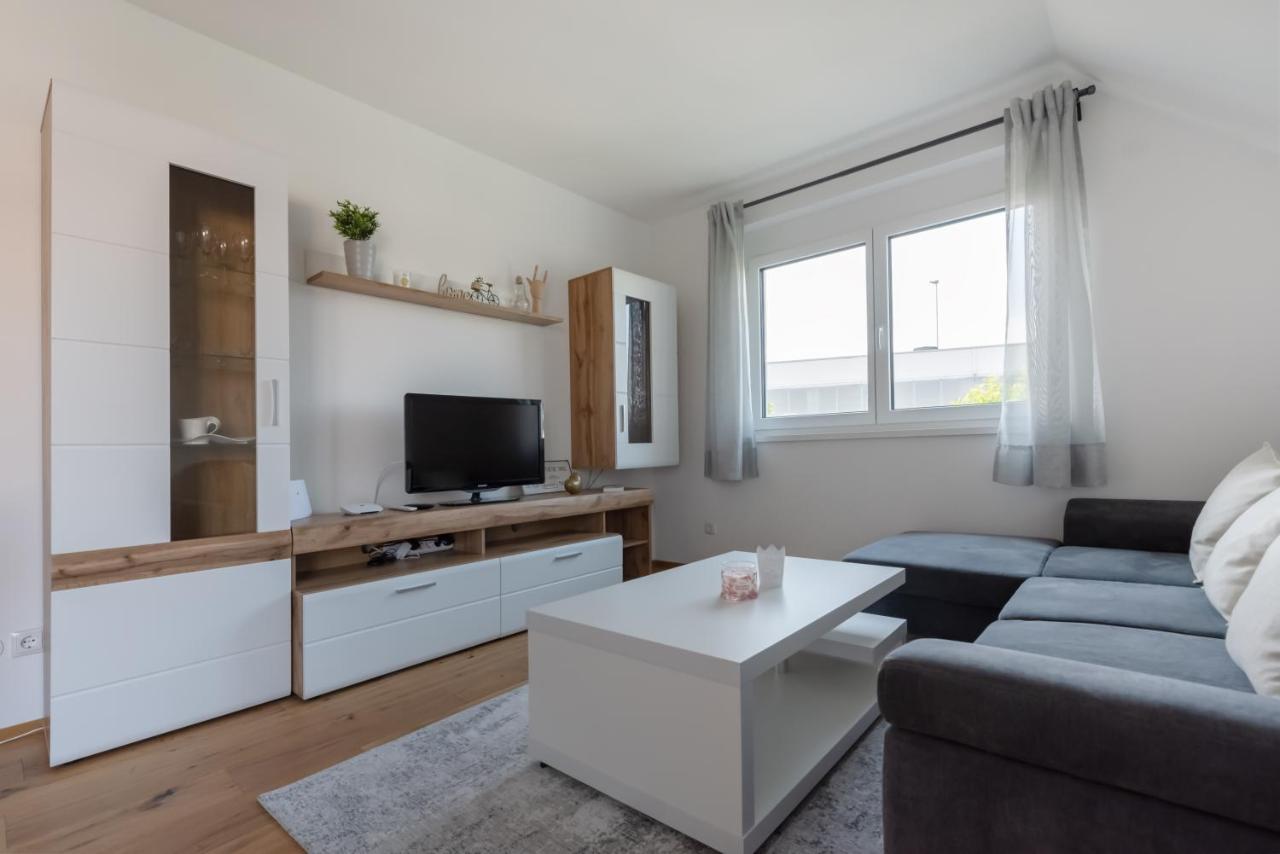 Gruene Ruhelage, 20 Minuten Ins Zentrum Und Parkgarage Wina Bagian luar foto