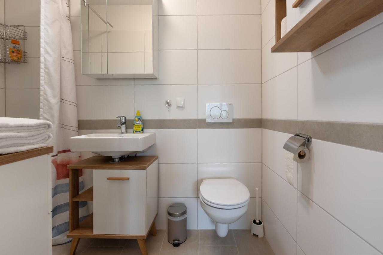 Gruene Ruhelage, 20 Minuten Ins Zentrum Und Parkgarage Wina Bagian luar foto