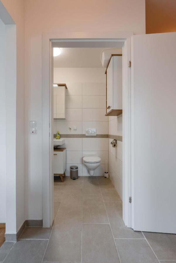 Gruene Ruhelage, 20 Minuten Ins Zentrum Und Parkgarage Wina Bagian luar foto