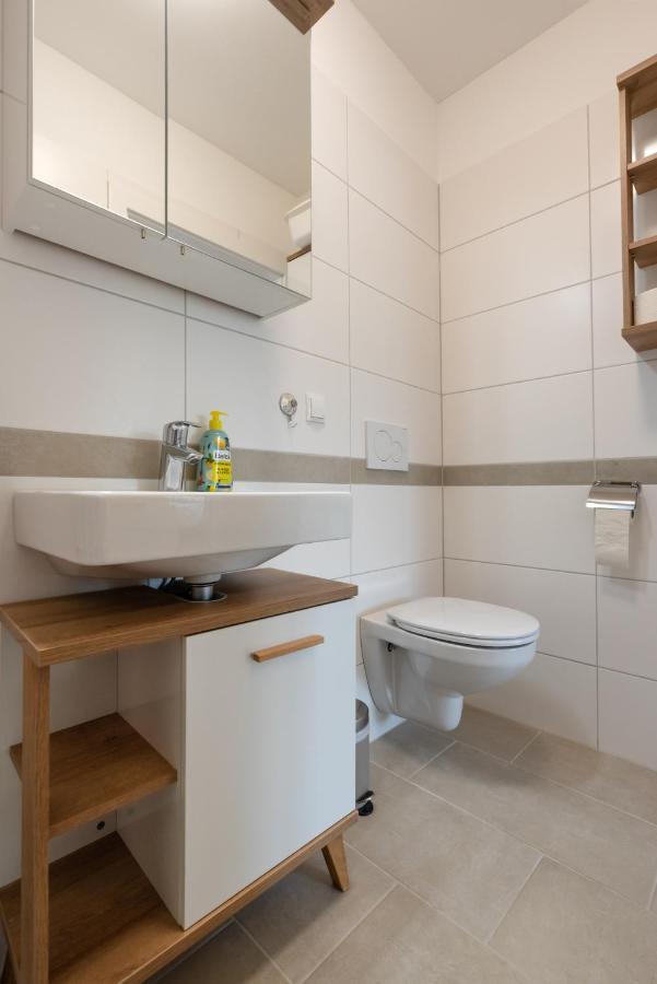 Gruene Ruhelage, 20 Minuten Ins Zentrum Und Parkgarage Wina Bagian luar foto